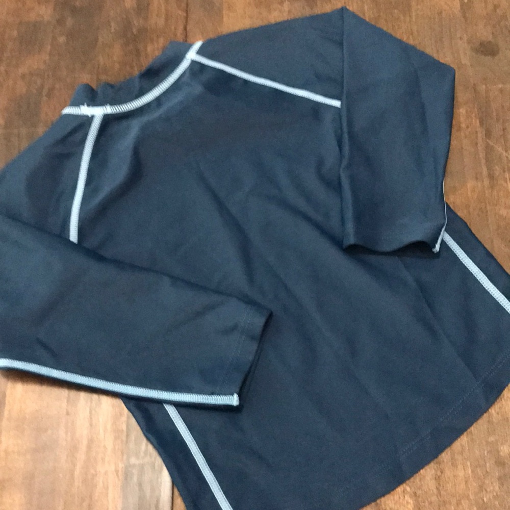 Navy blue rash guard - size 18-24 months - Picture 2 of 3